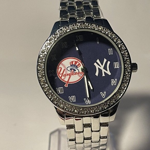 New York Yankees MLB Women's Luxury Watch !!!NEW!!! - Picture 9 of 9